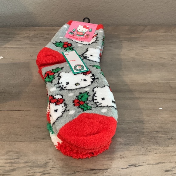Sale! Hello Kitty Christmas Sock Set - Picture 2 of 3